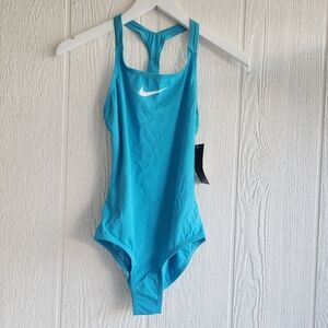 Nike Womens One Piece Swimsuit